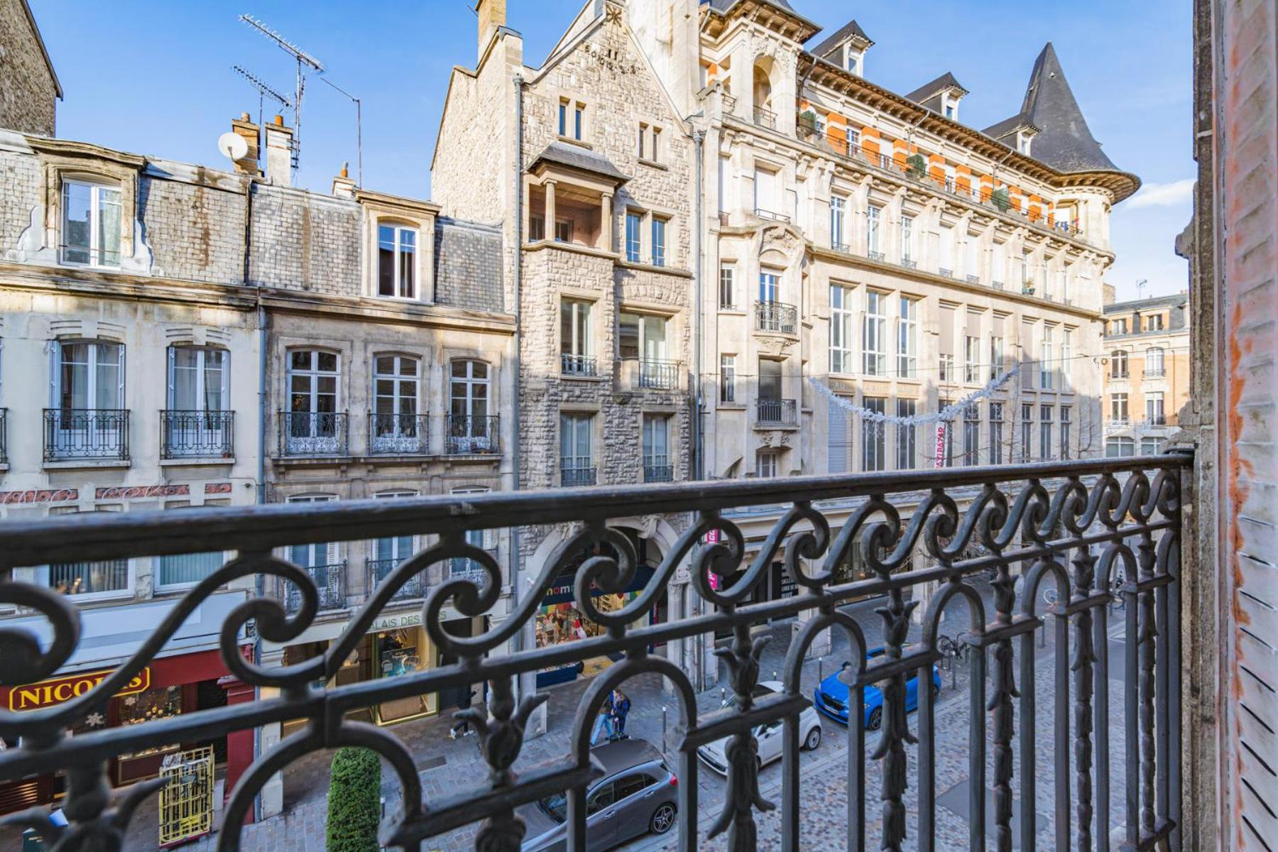 Champagne Central - Exceptionnel 3 Chambres Reims Exterior photo